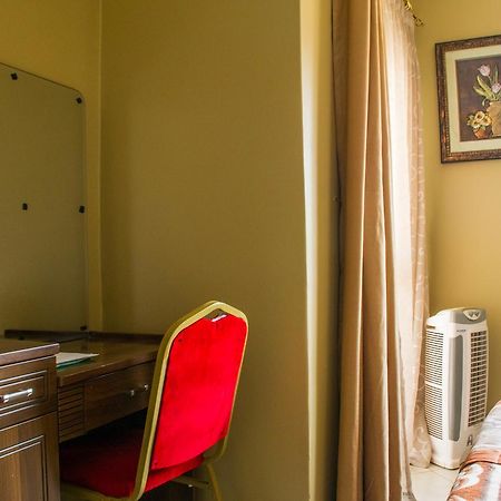 Desert Breeze Hotel Arua 外观 照片