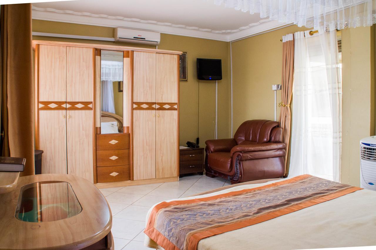 Desert Breeze Hotel Arua 外观 照片