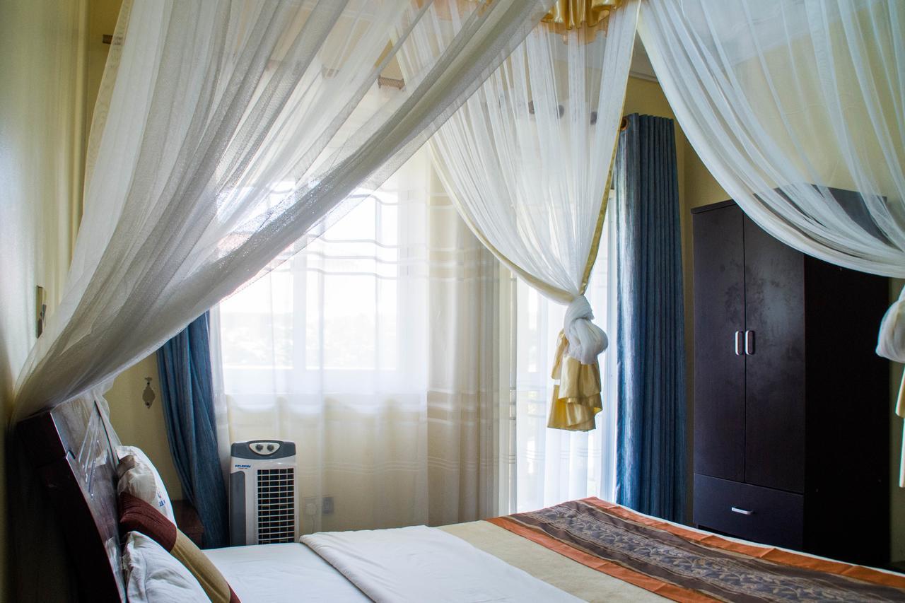Desert Breeze Hotel Arua 外观 照片