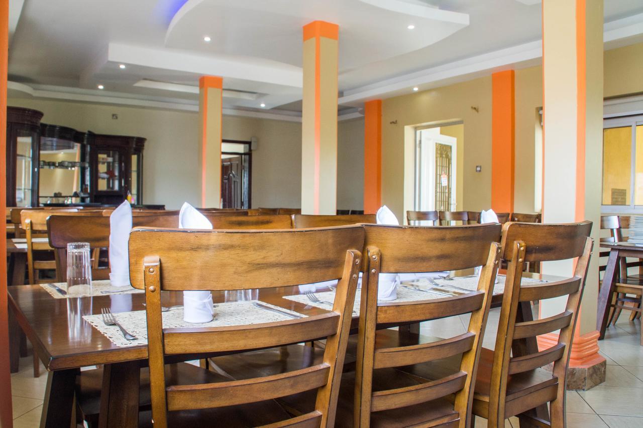 Desert Breeze Hotel Arua 外观 照片