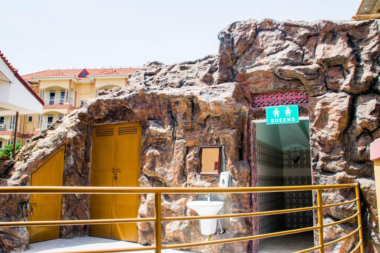 Desert Breeze Hotel Arua 外观 照片