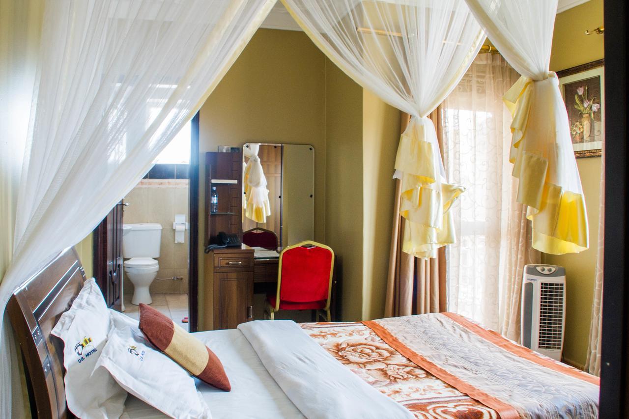 Desert Breeze Hotel Arua 外观 照片