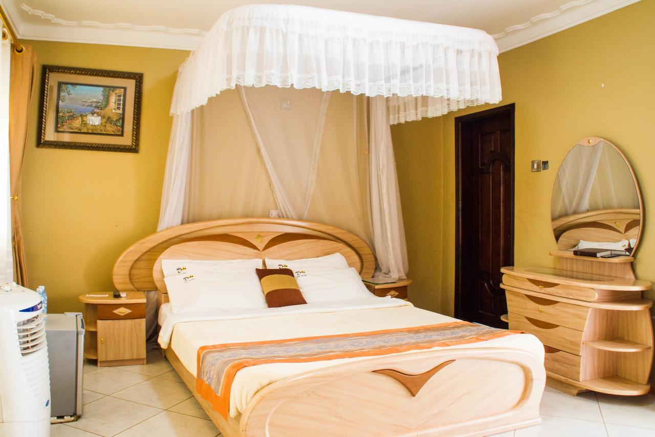 Desert Breeze Hotel Arua 外观 照片